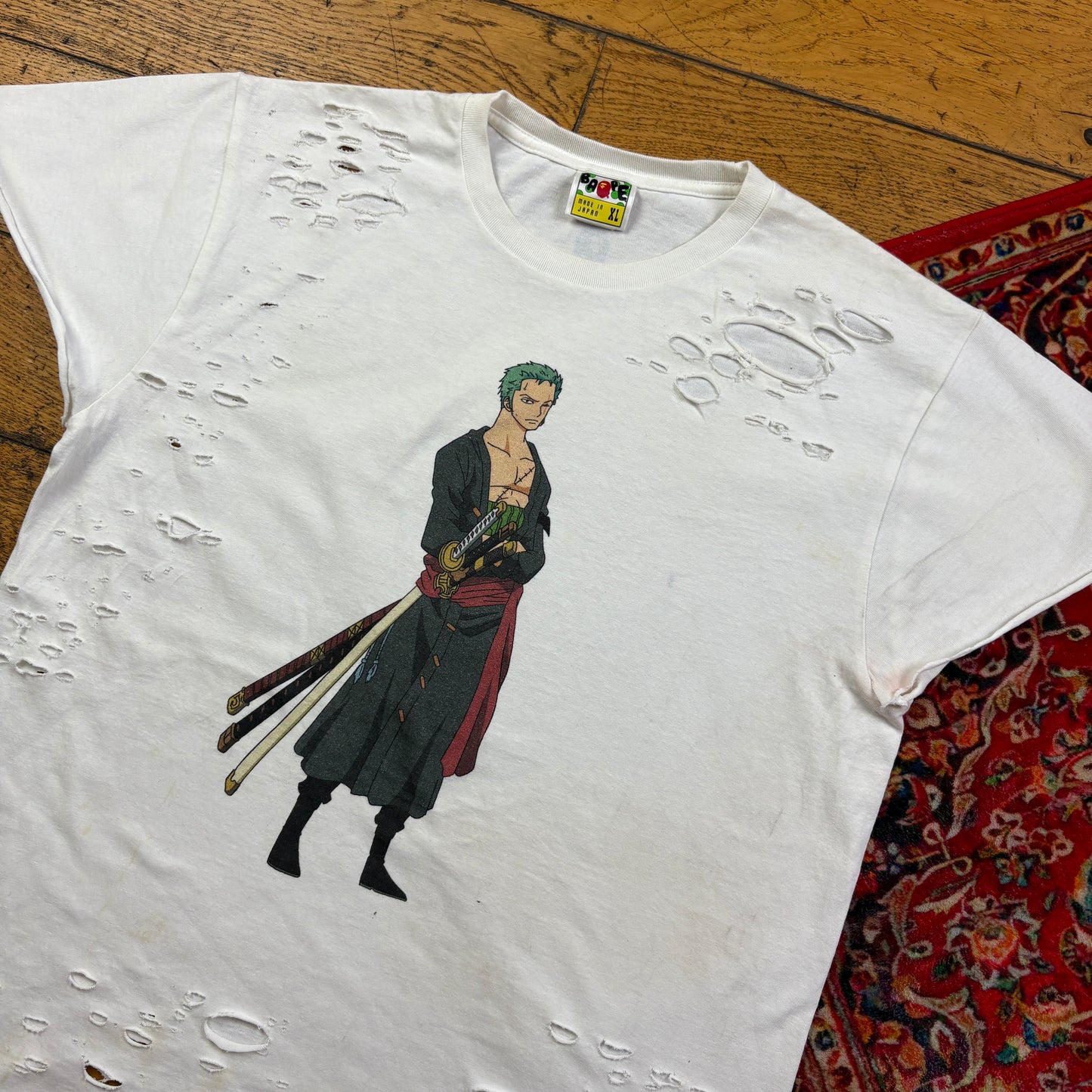 Vintage Bape Bathing Ape White Thrashed Graphic T-Shirt - M