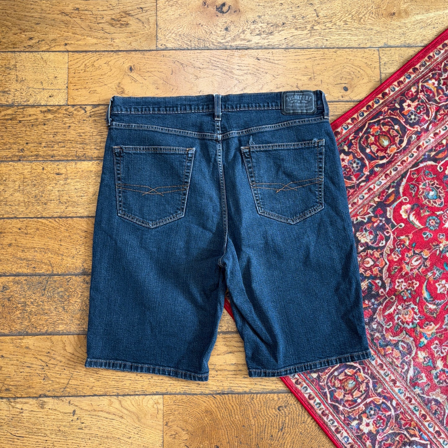 Vintage Levis Blue Baggy Denim Shorts - 36
