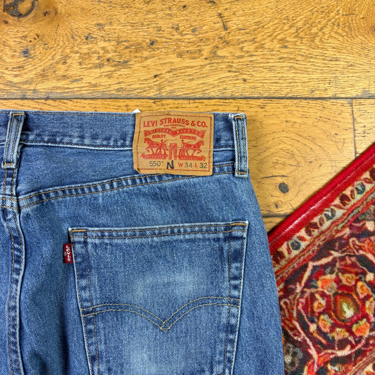 Vintage Levis 550 Baggy Blue Denim Jeans - 36