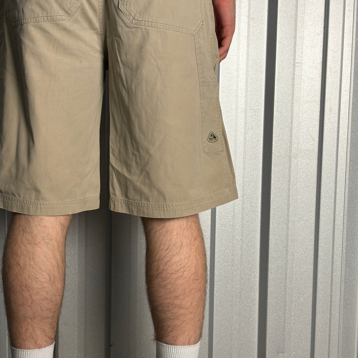 Nike ACG Cream Hiking Gorpcore Double Knee Pocket Cargo Shorts - M