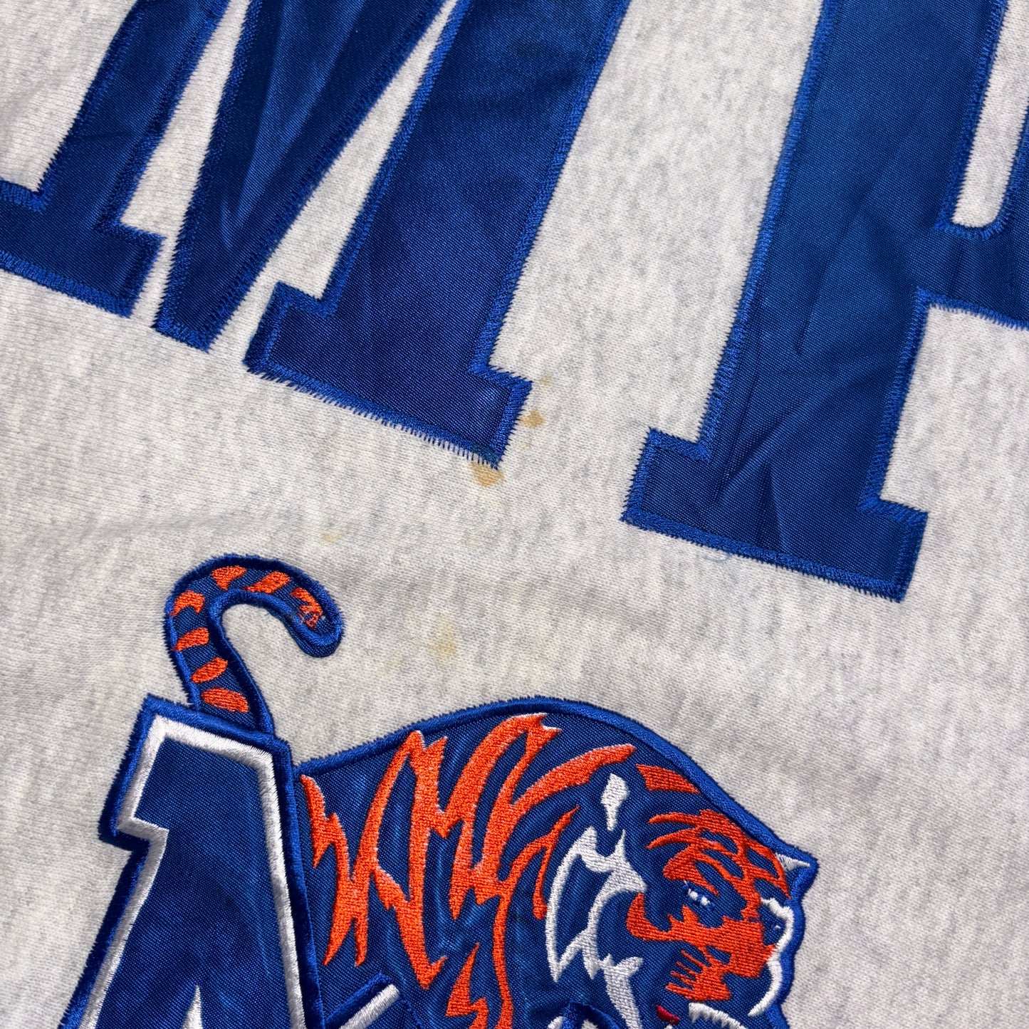 Vintage 90s Memphis Tigers Grey NFL College Embroidered Sweatshirt - L