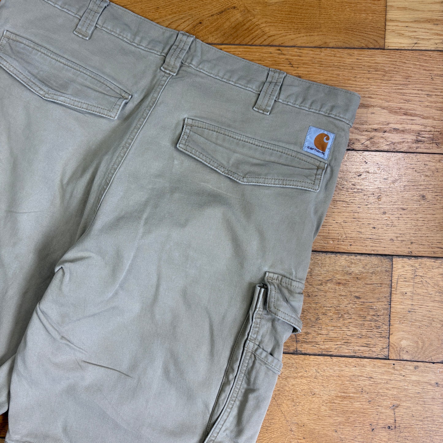 Vintage Carhartt Cream Workwear Baggy Carpenter Shorts - 36