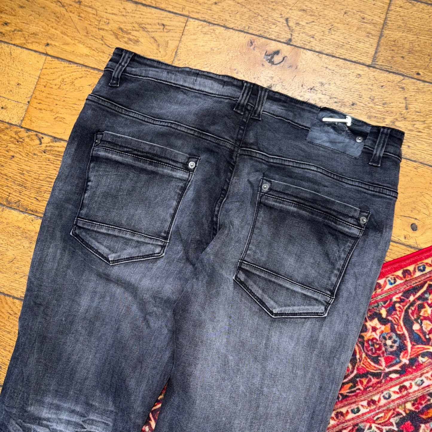 Vintage Grunge Black Embroidered Y2K Hip Hop Slim Jeans - 36R