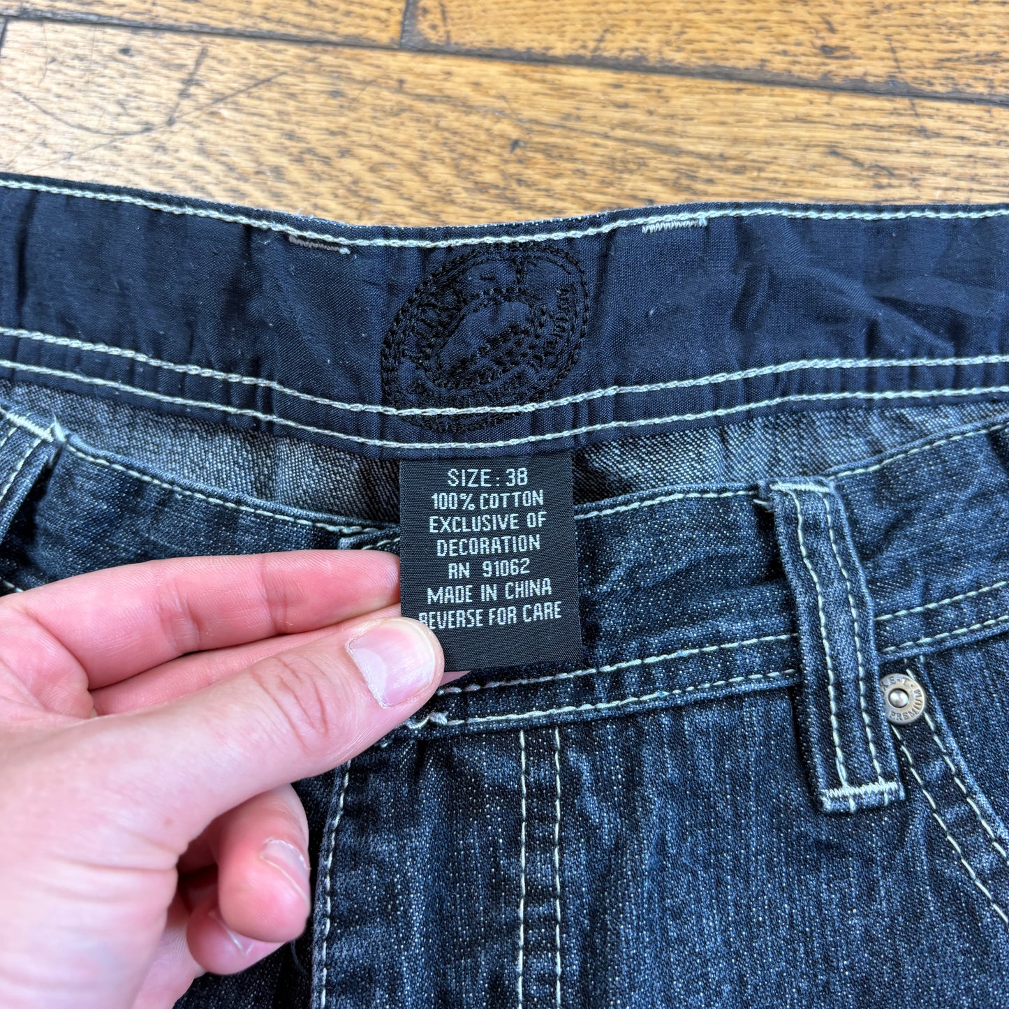 Vintage Embroidered Black Hip Hop Baggy Shorts Jorts - 38