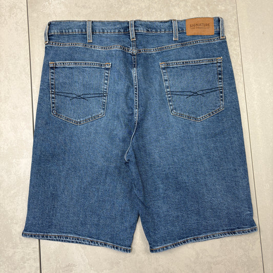Vintage Levis Baggy Blue Denim Shorts - 40