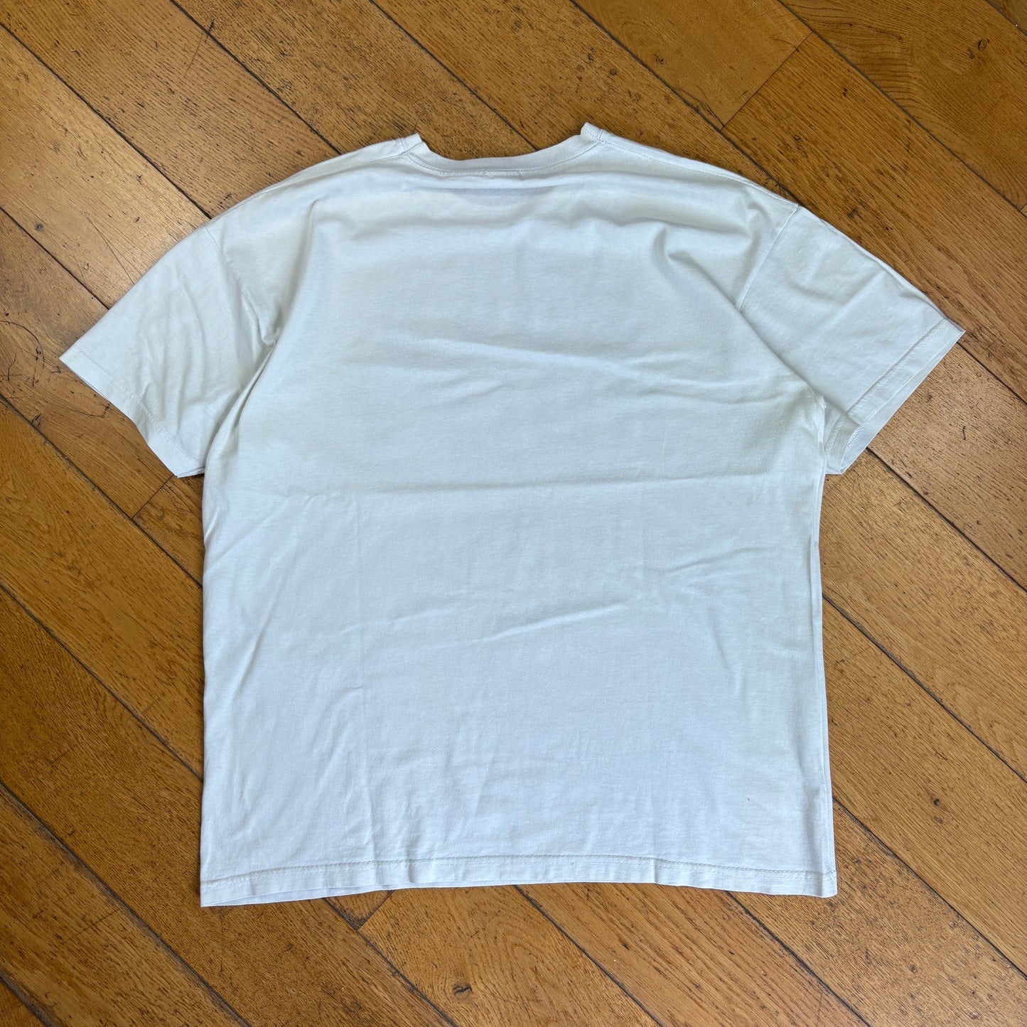Vintage Basketball White Graphic T-Shirt - M