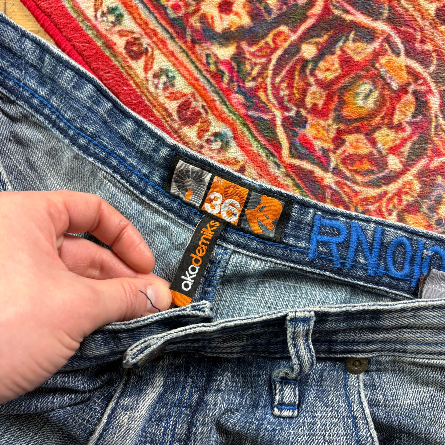 Vintage Akademiks Blue Embroidered Y2K Hip Hop Baggy Jeans - 38