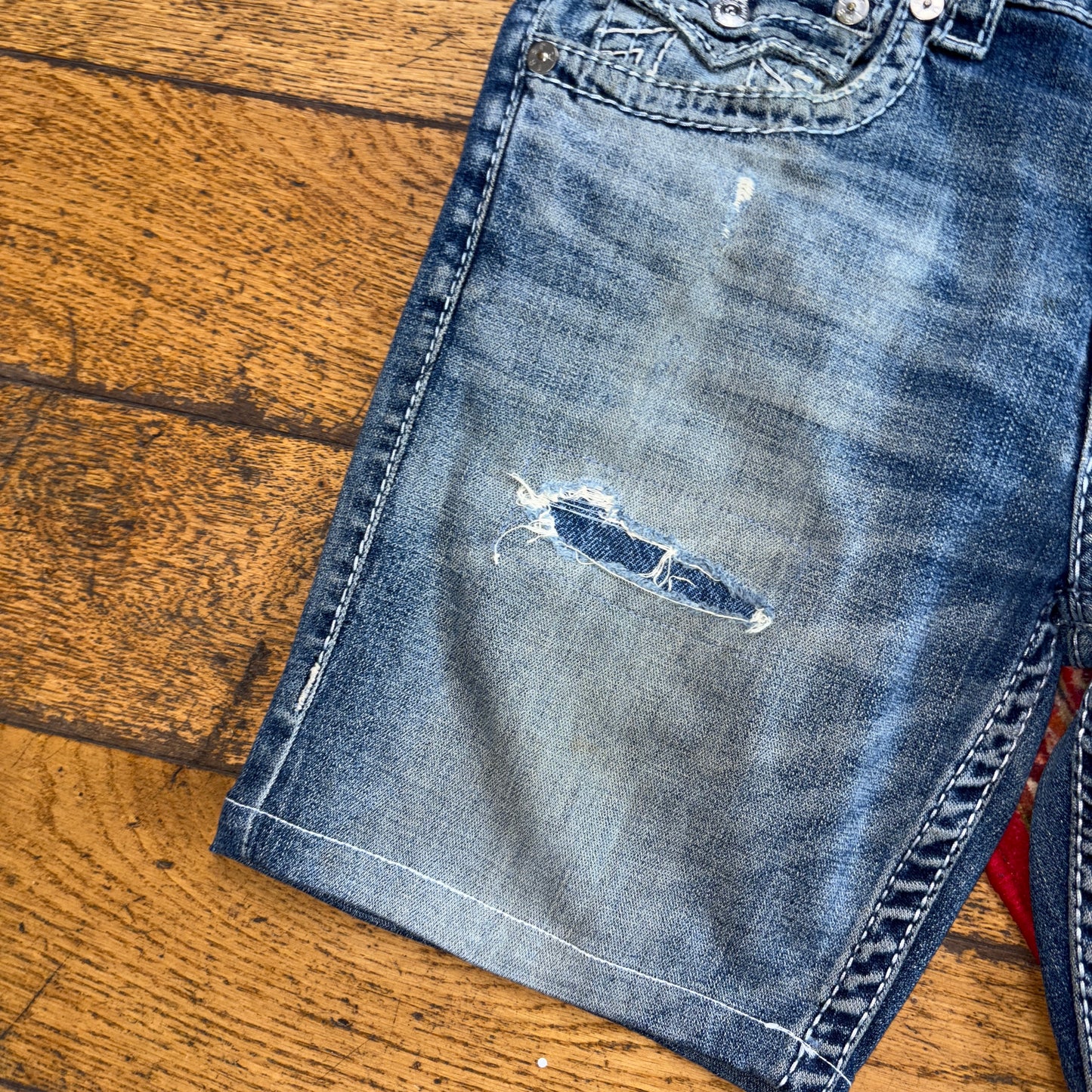 Vintage True Religion Blue Embroidered Y2K Shorts Jorts - 30
