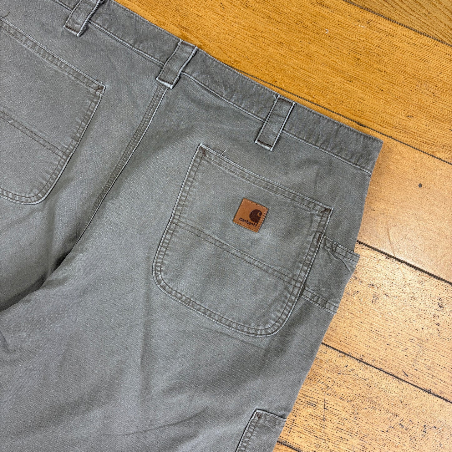 Vintage Carhartt Brown Workwear Baggy Carpenter Shorts - 38