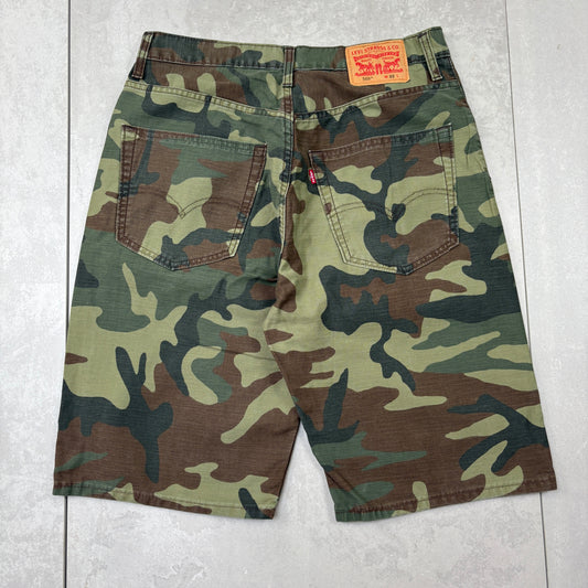 Vintage Levis 569 Camo Green Baggy Denim Shorts - 32