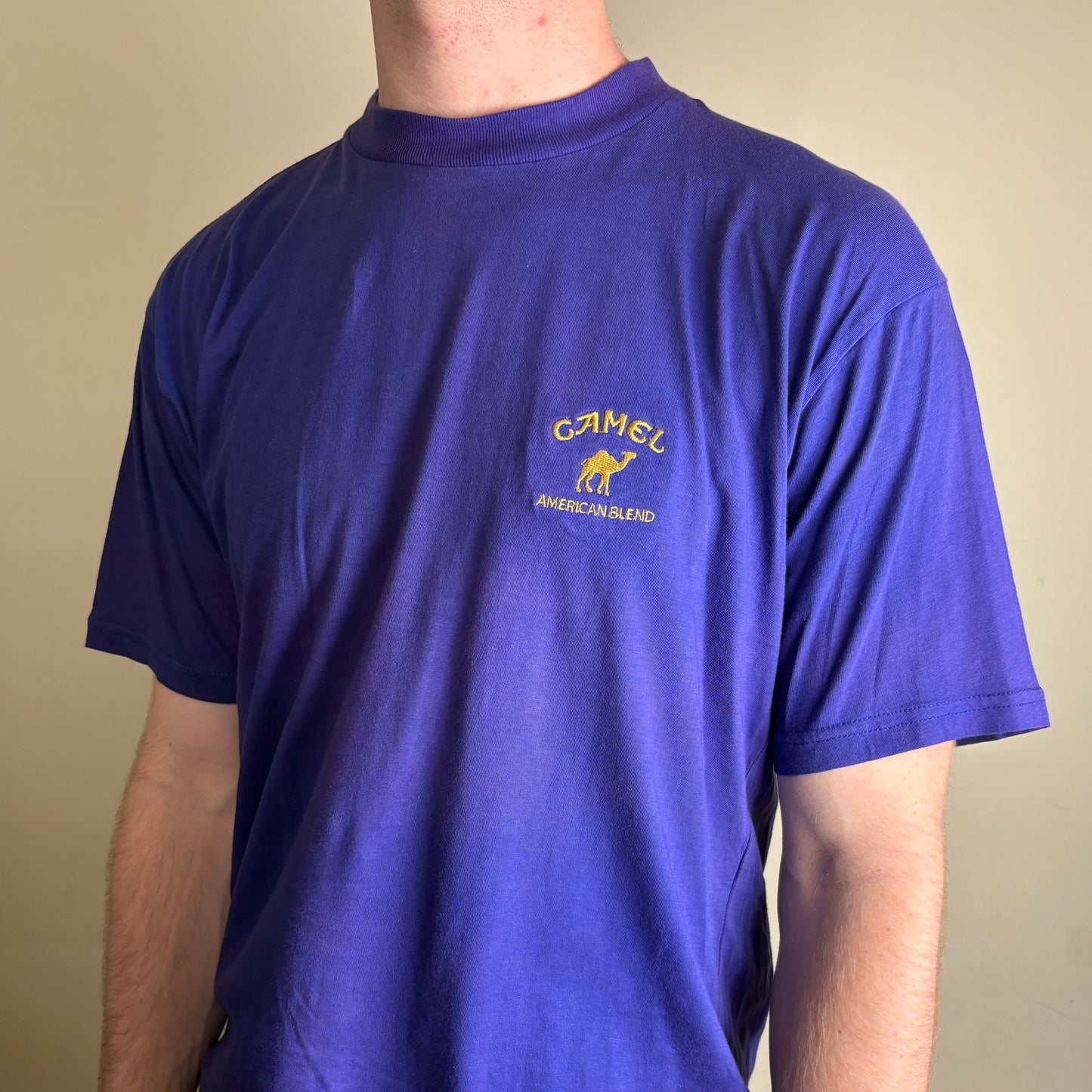 Vintage 90s Camel Purple Embroidered  Graphic T-Shirt - M