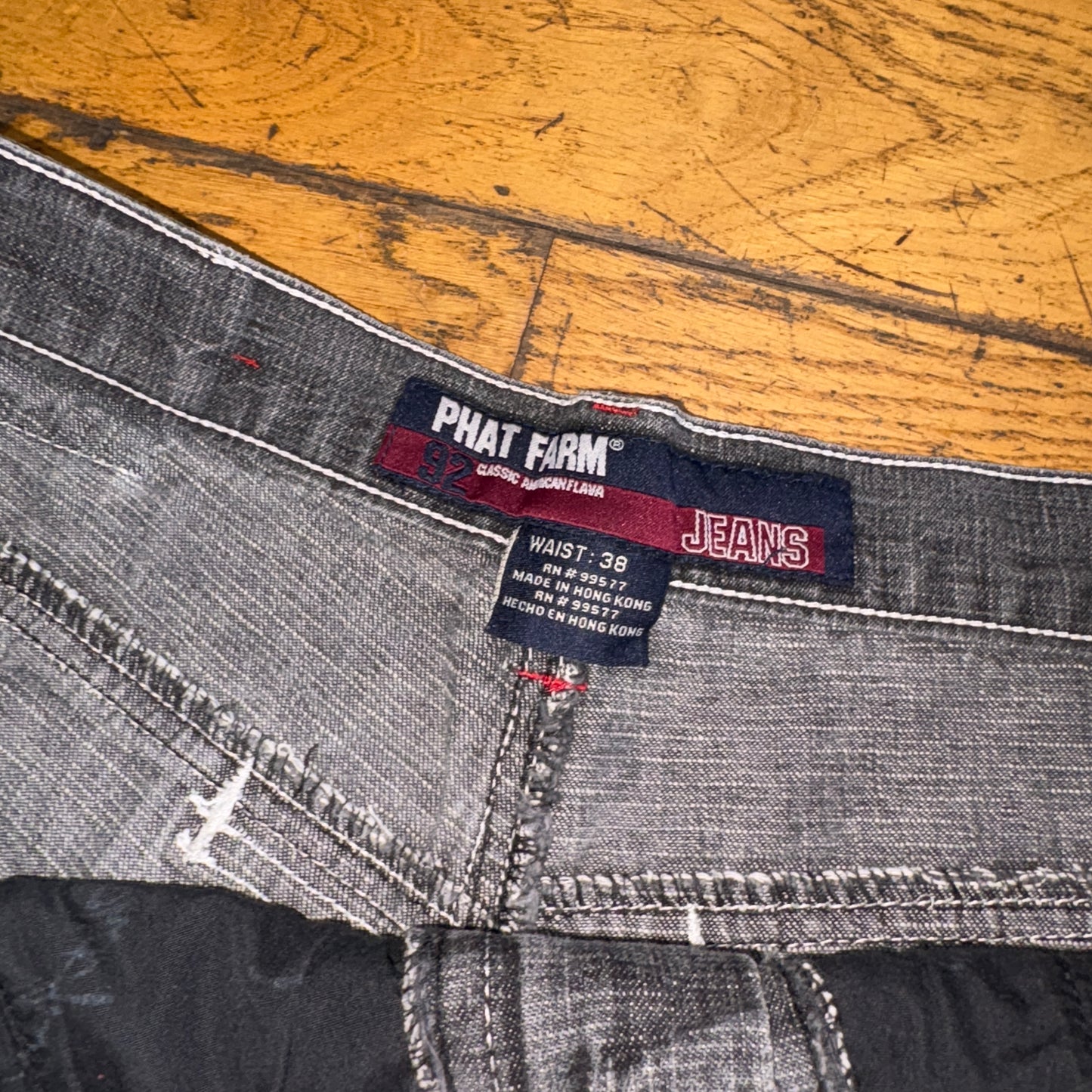 Vintage Phat Farm Grey Embroidered Y2K Hip Hop Baggy Jeans Shorts Jorts - 38