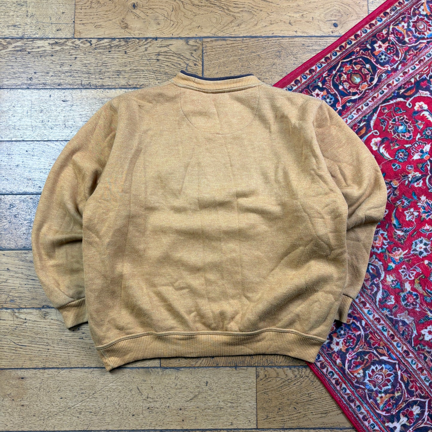 Vintage 90s Hush Puppies Boxy Brown Embroidered Sweatshirt - L