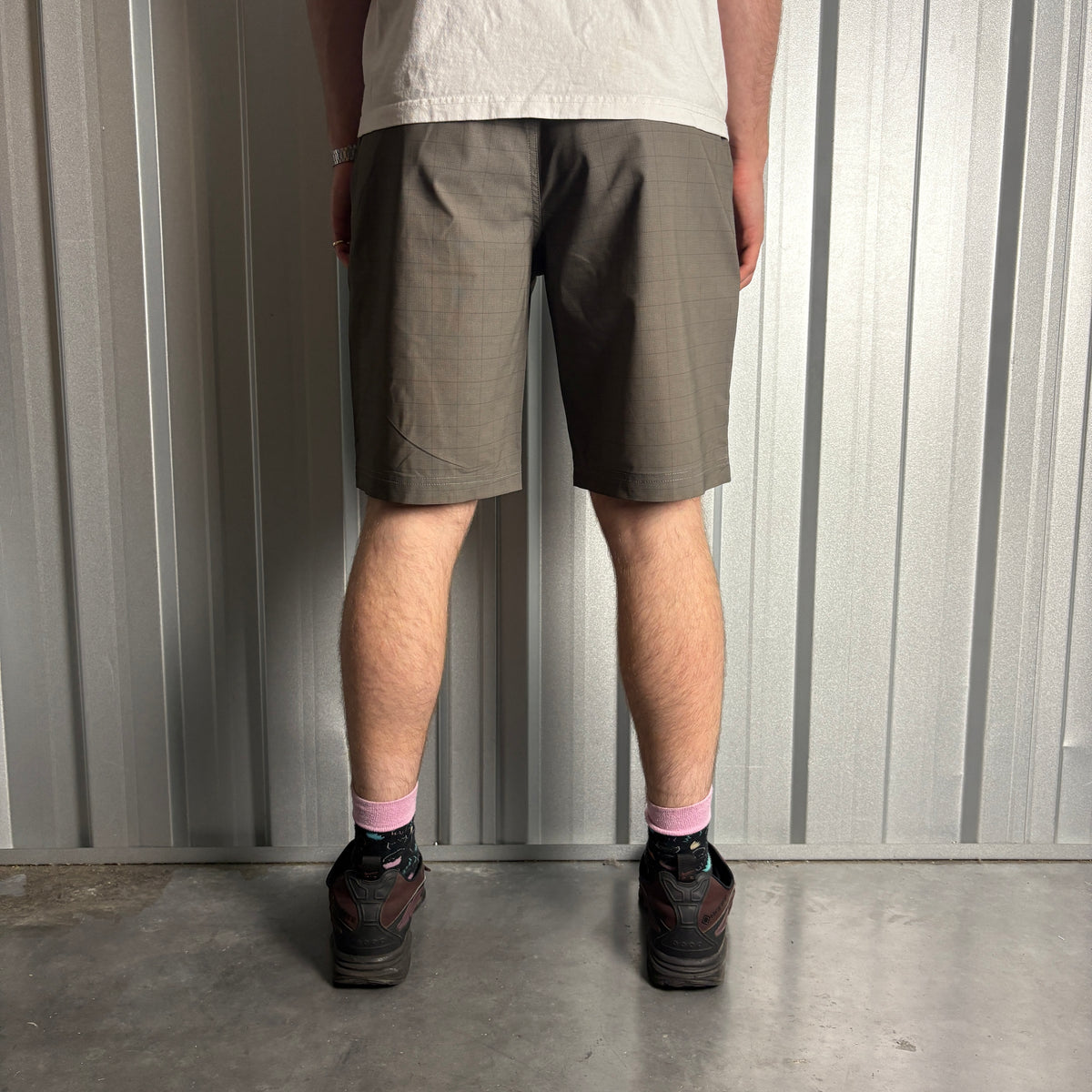 Vintage Quiksilver Y2K 00s Grey Brown Surfwear Shorts Swimming Trunks Check - 34