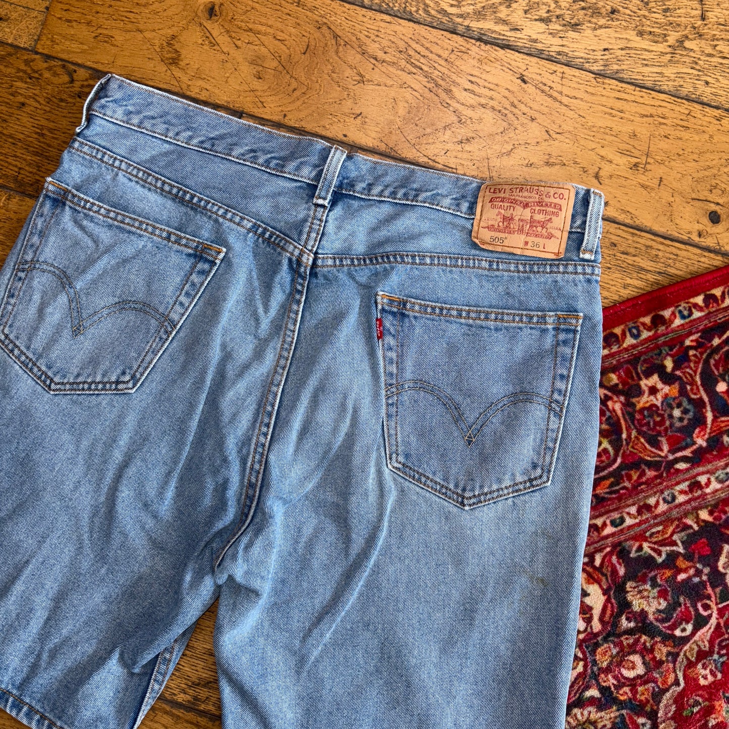 Vintage Levis 505 Straight Blue Denim Shorts - 36