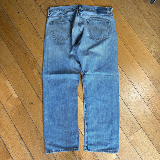 Vintage Levis Baggy Blue Denim Jeans - 40