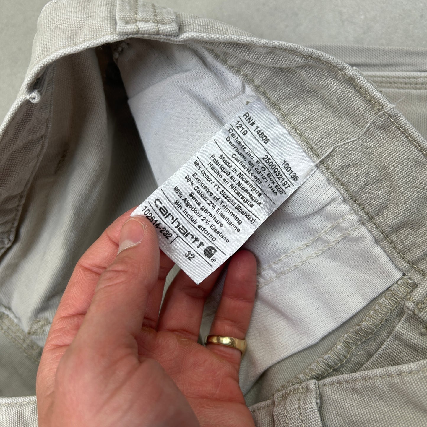 Vintage Carhartt Workwear Baggy Cream Carpenter Shorts - 30