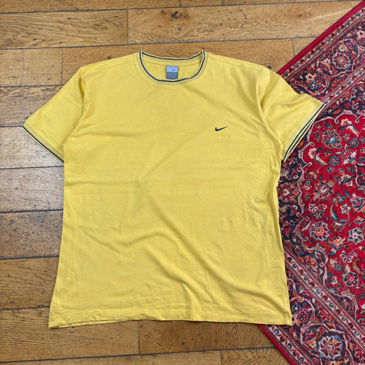 Vintage Nike Y2K Embroidered Yellow Graphic T-Shirt - XL
