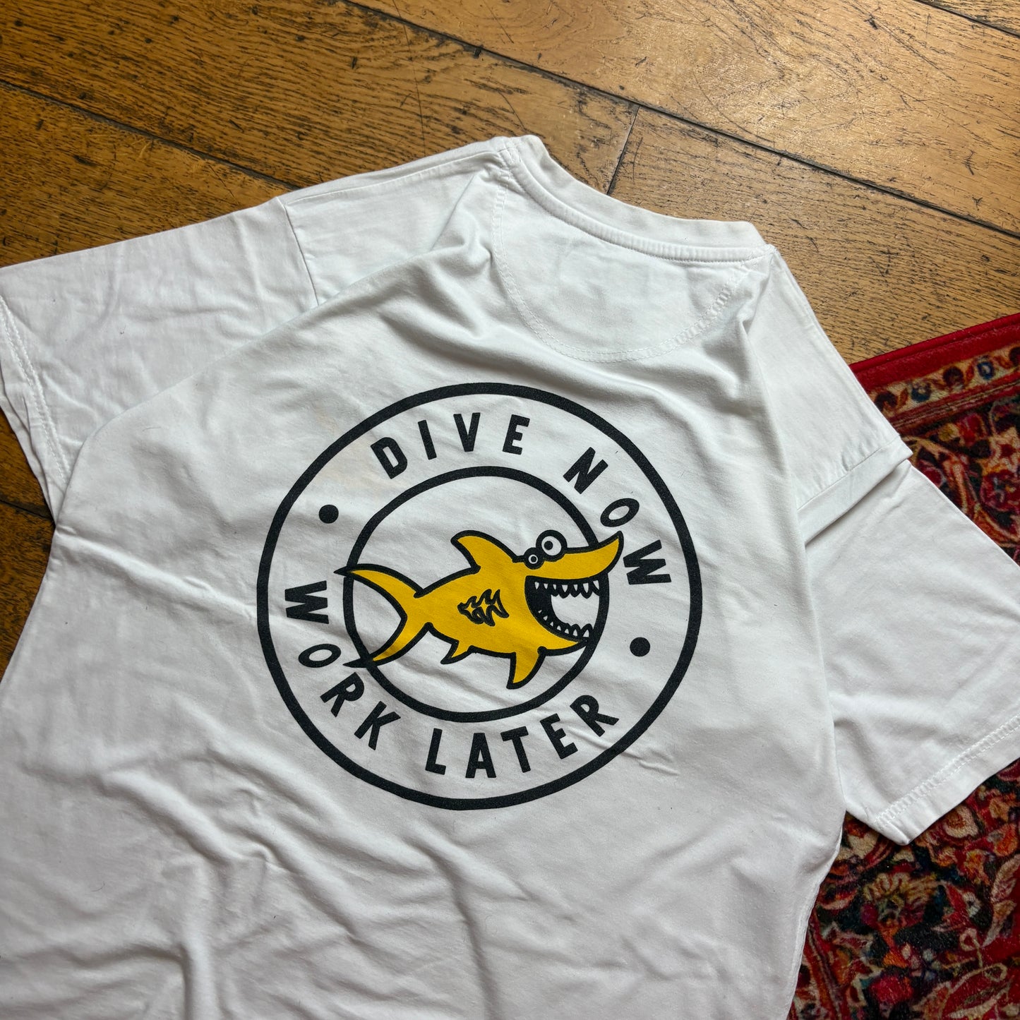 Vintage Diving Surfwear White Graphic T-Shirt - M