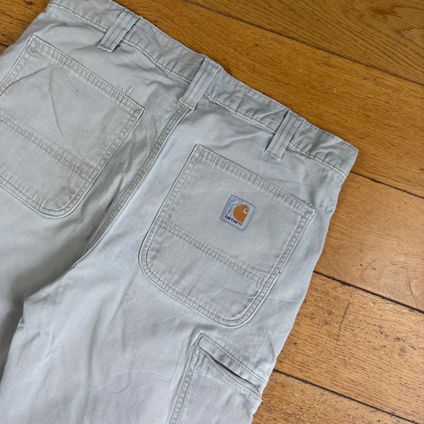 Vintage Carhartt Cream Workwear Baggy Carpenter Shorts - 32