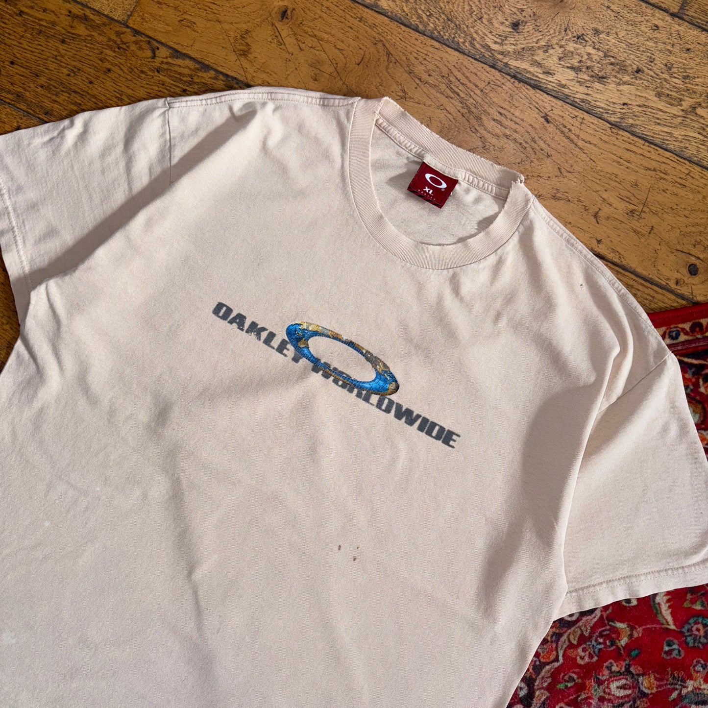 Vintage Oakley Cream Graphic T-Shirt - XL