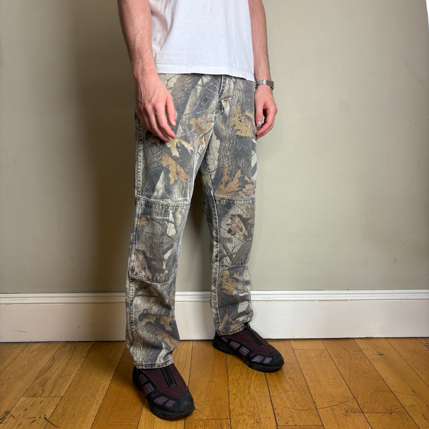 Vintage Wrangler Real Tree Camo Double Knee Green Hunting Workwear Trousers -34R