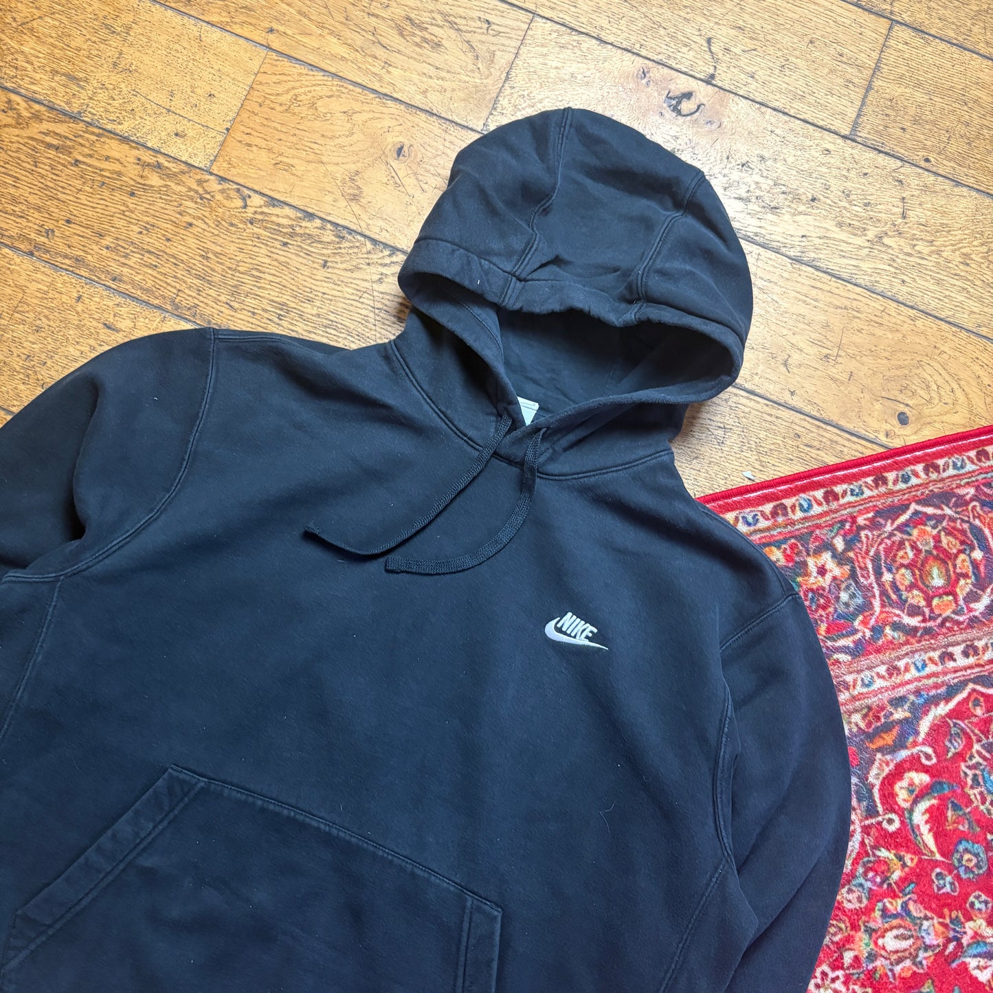 Vintage Nike Black Hoodie Embroidered Sweatshirt - L