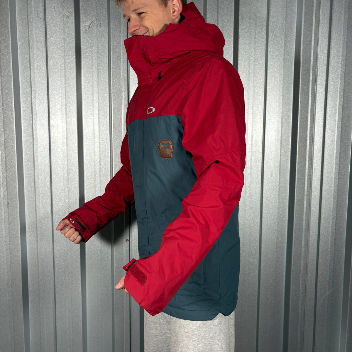 Oakley Red Grey Ski Snow Thinsulate Technical Jacket Coat - S