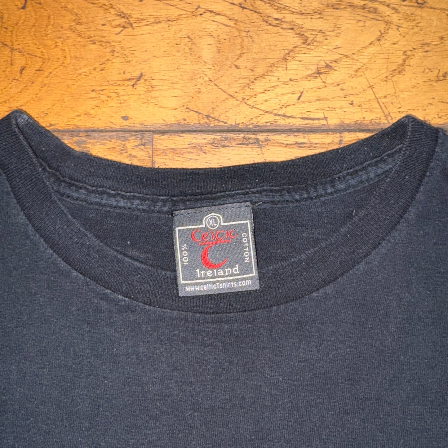 Vintage Celtic Black Graphic T-Shirt - XL