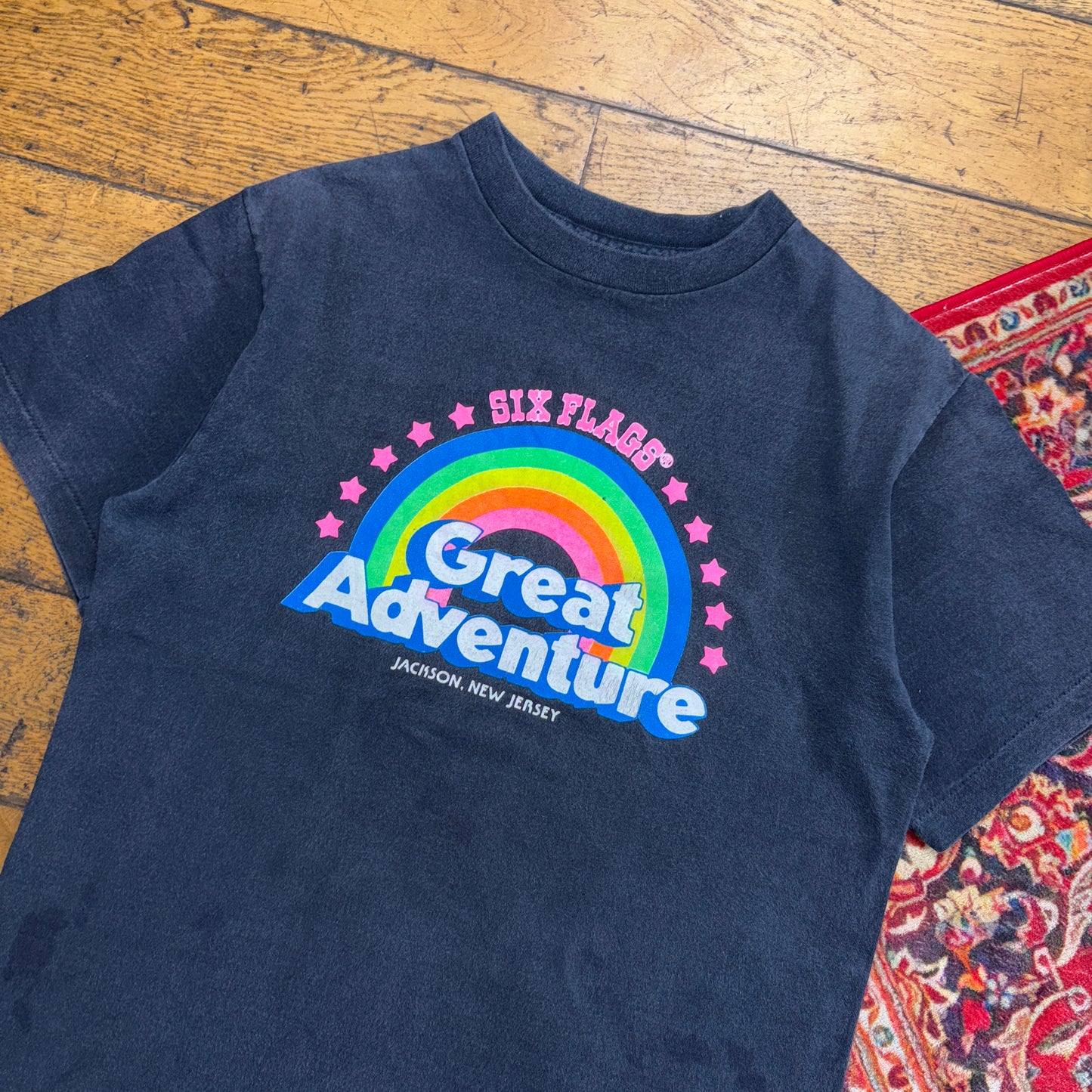 Vintage 90s Six Flags Black Single Stitch Graphic T-Shirt - S