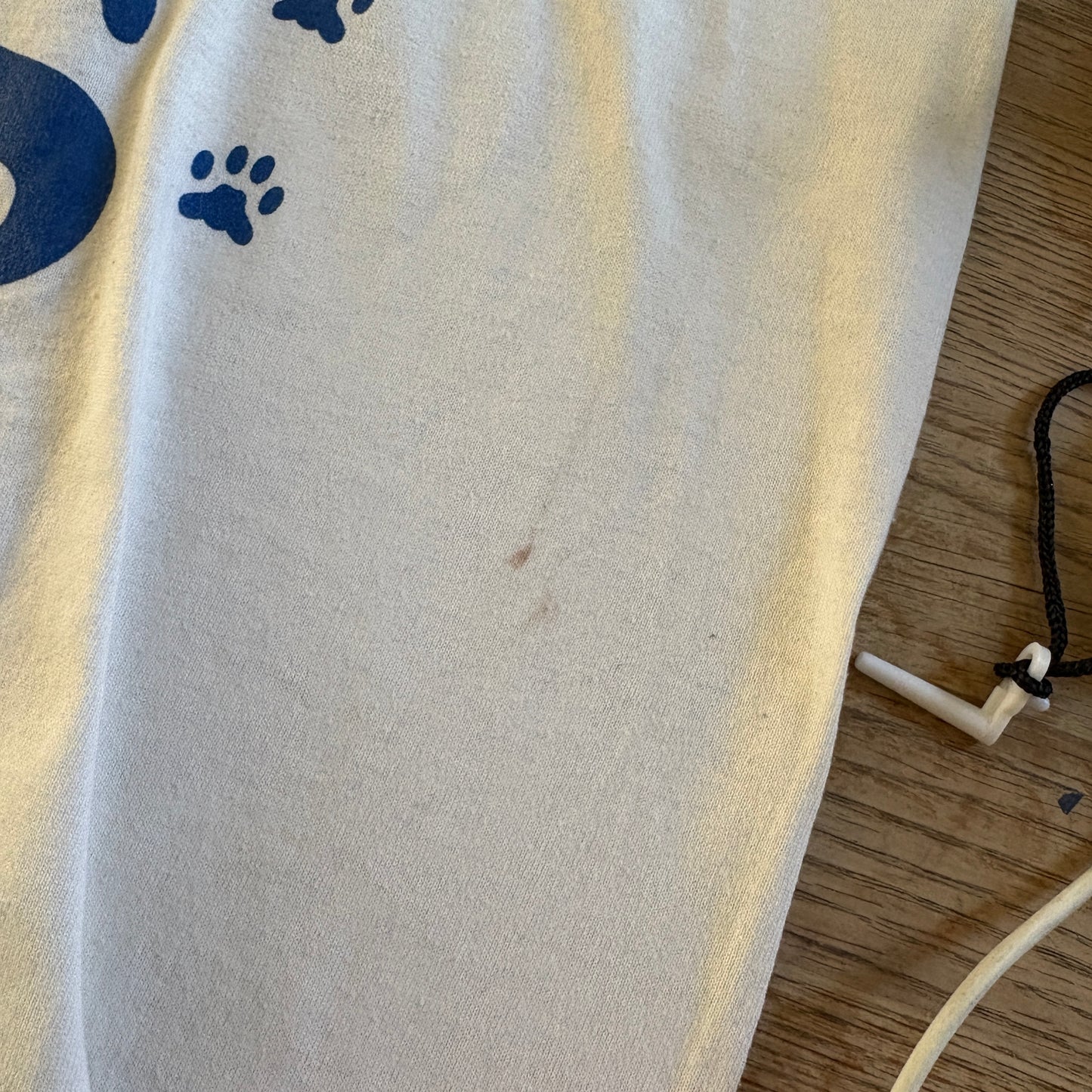 Vintage 1996 Kickass Cats White Basketball College Graphic T-Shirt - XL