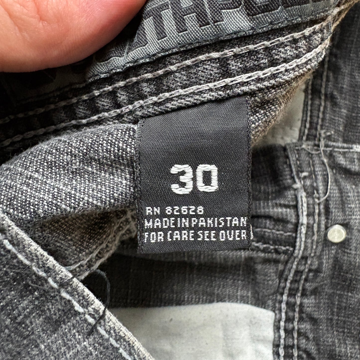 Vintage Southpole Black Embroidered Y2K Hip Hop Baggy Jeans - 30