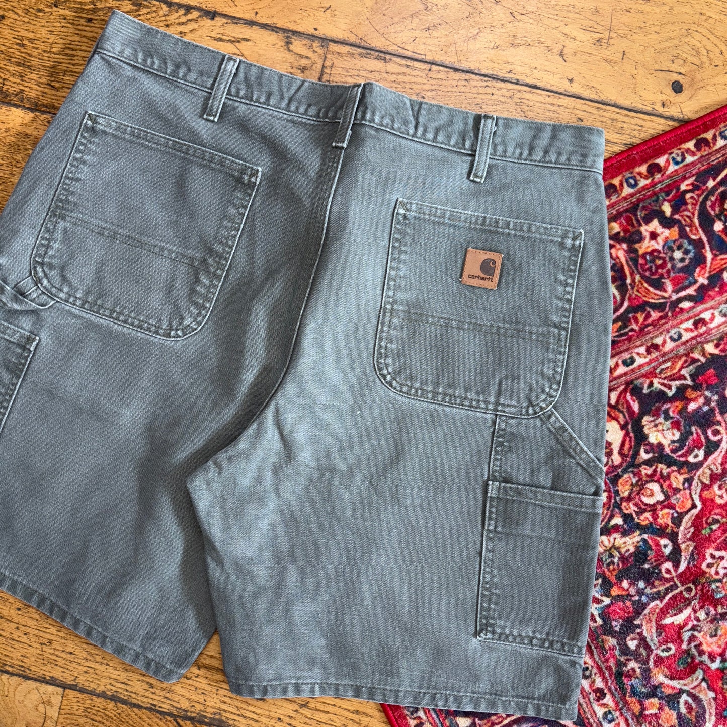 Vintage Carhartt Green Khaki Workwear Baggy Carpenter Shorts - 36