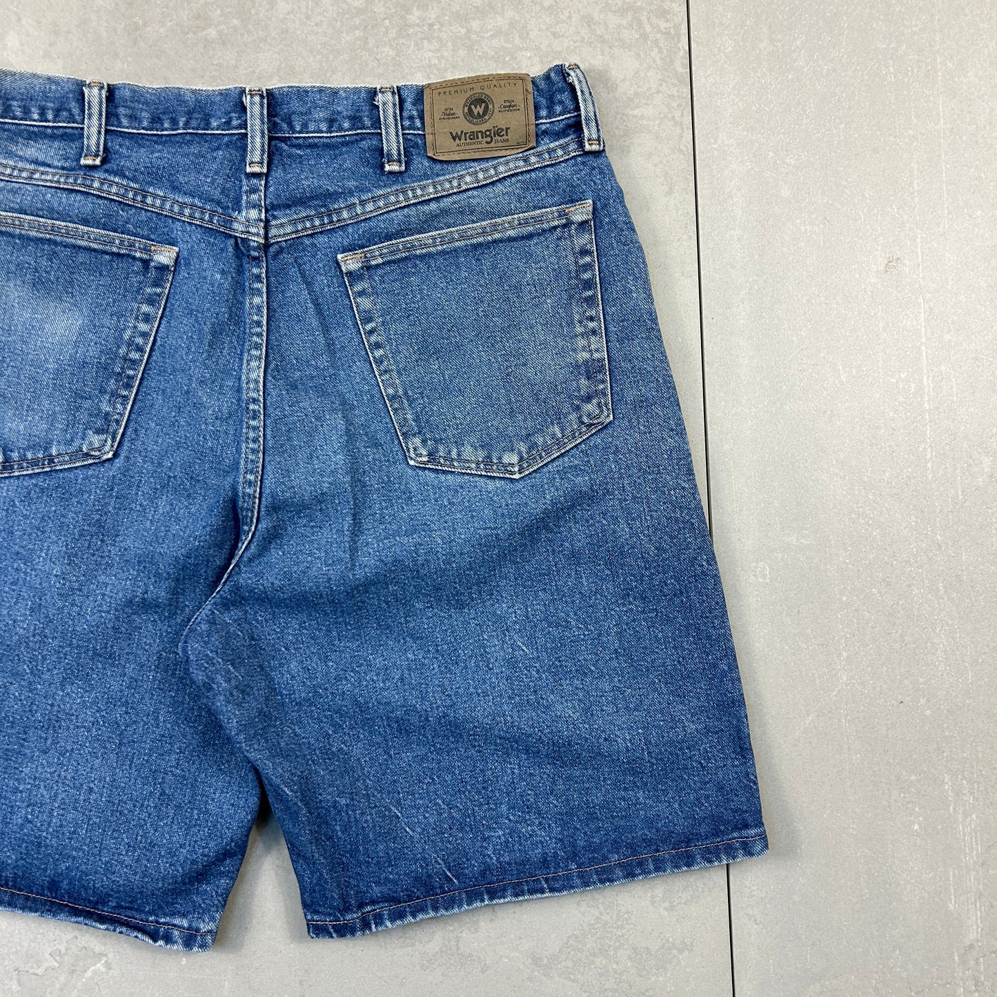 Vintage Wrangler Blue Denim Carpenter Baggy Shorts - 36