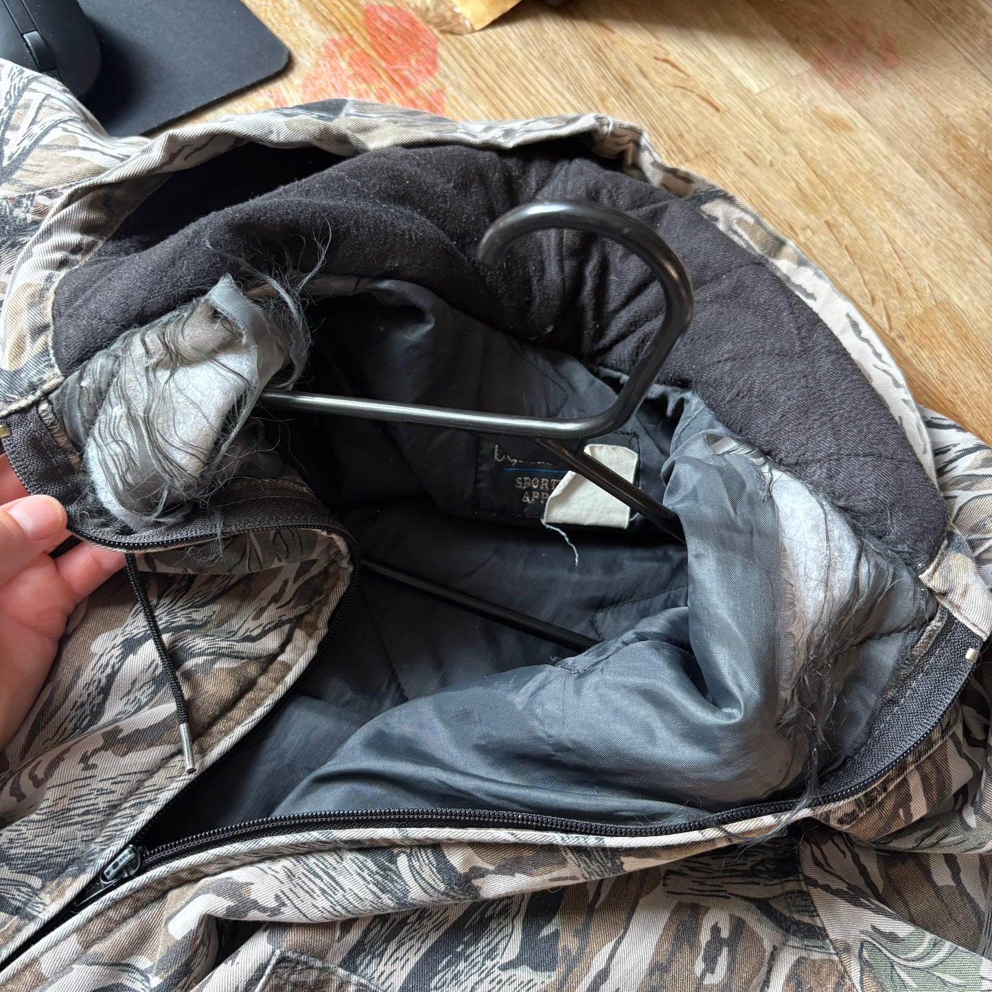 Vintage Camo Realtree Workwear Active Hunting Hooded Jacket - L
