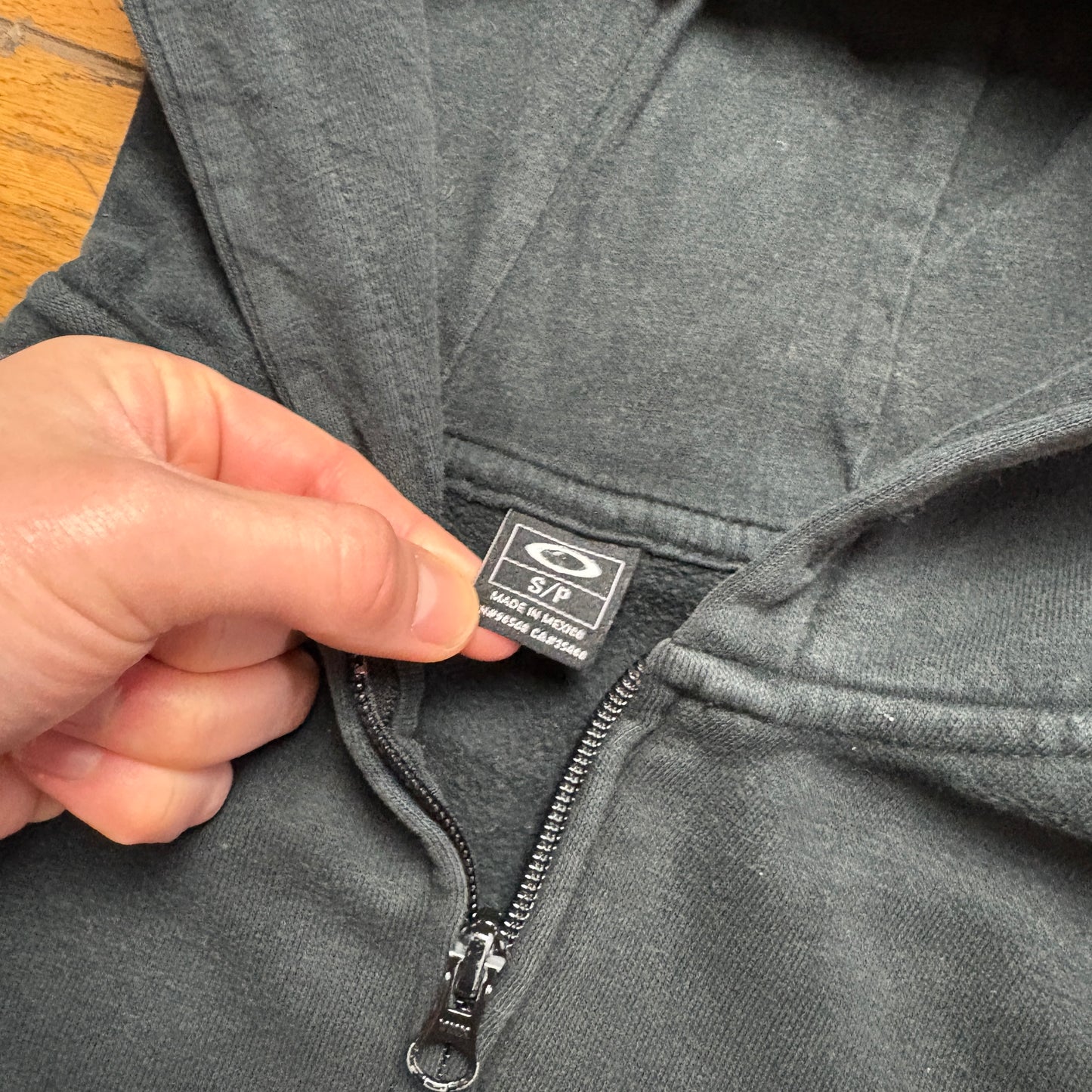 Vintage Oakley Black Hoodie Sweatshirt - S