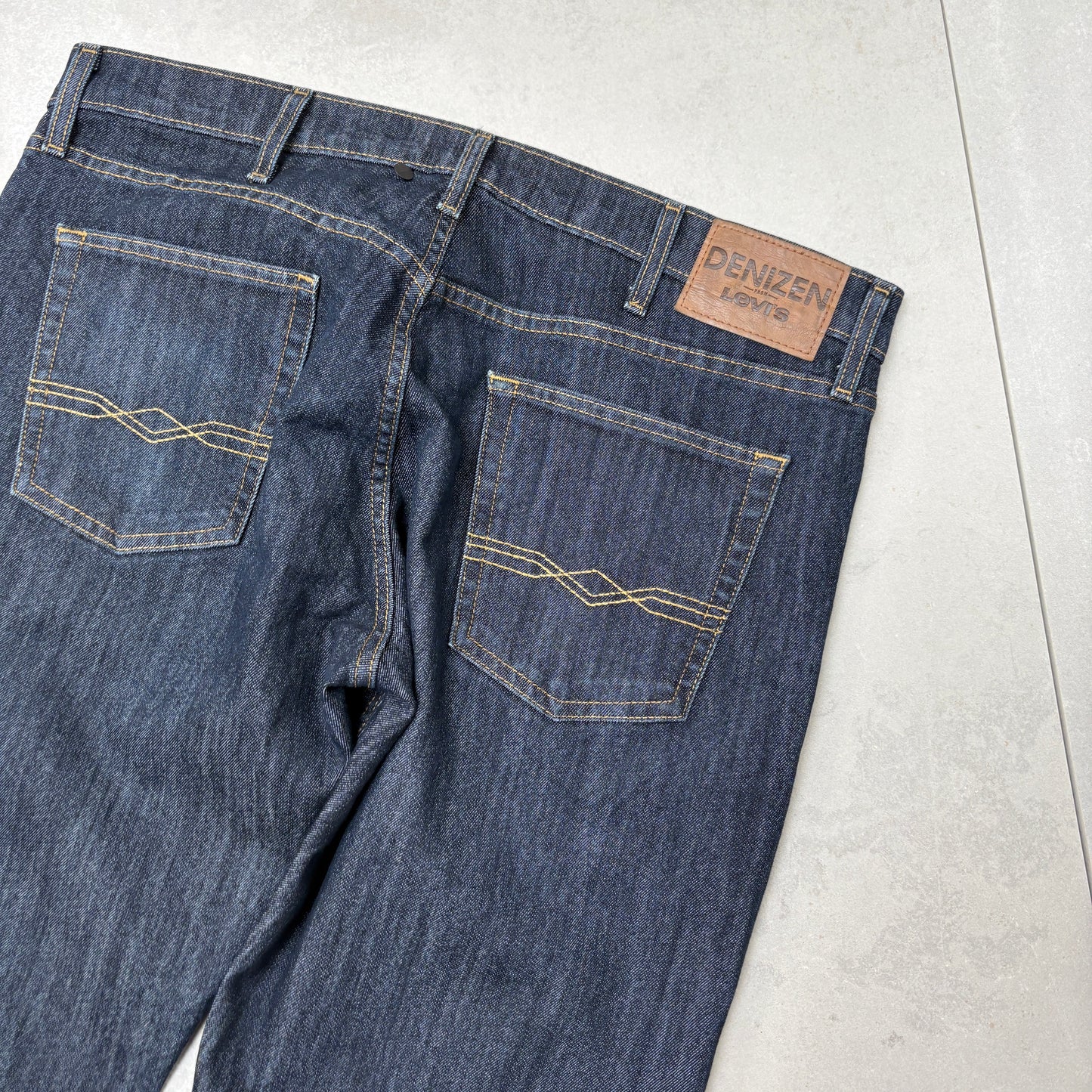 Vintage Levis Straight Blue Denim Jeans - 38