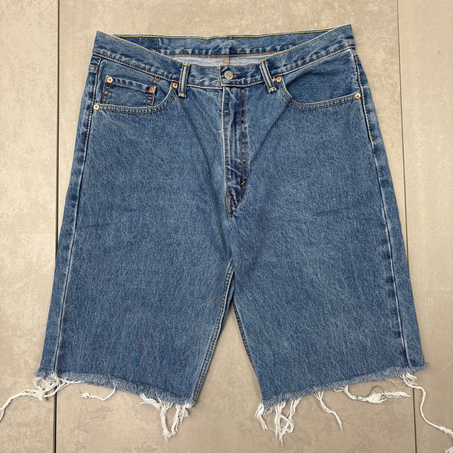 Vintage Levis 550 Baggy Blue Denim Shorts - 36