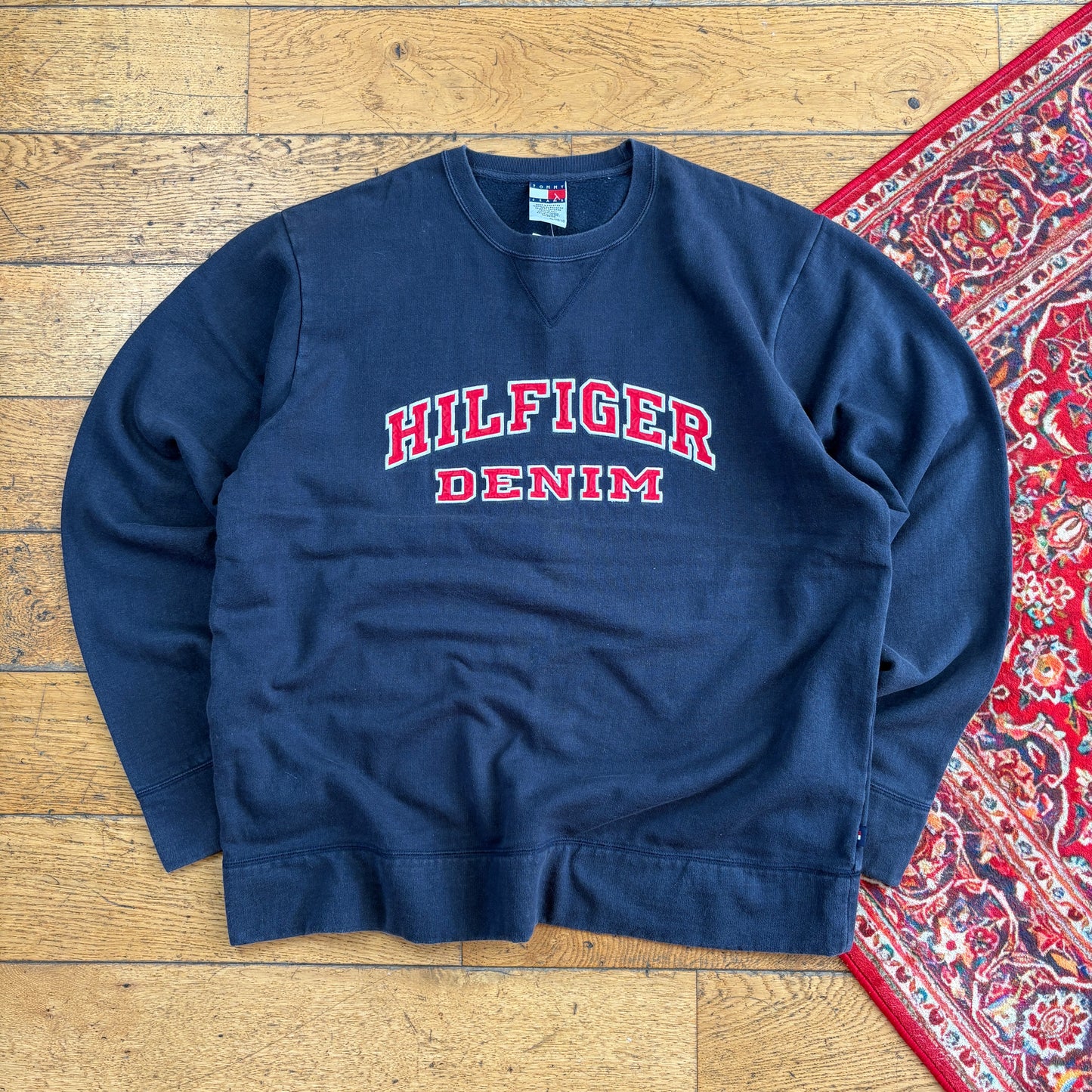 Vintage Tommy Hilfiger Navy Spellout Embroidered Sweatshirt - XL