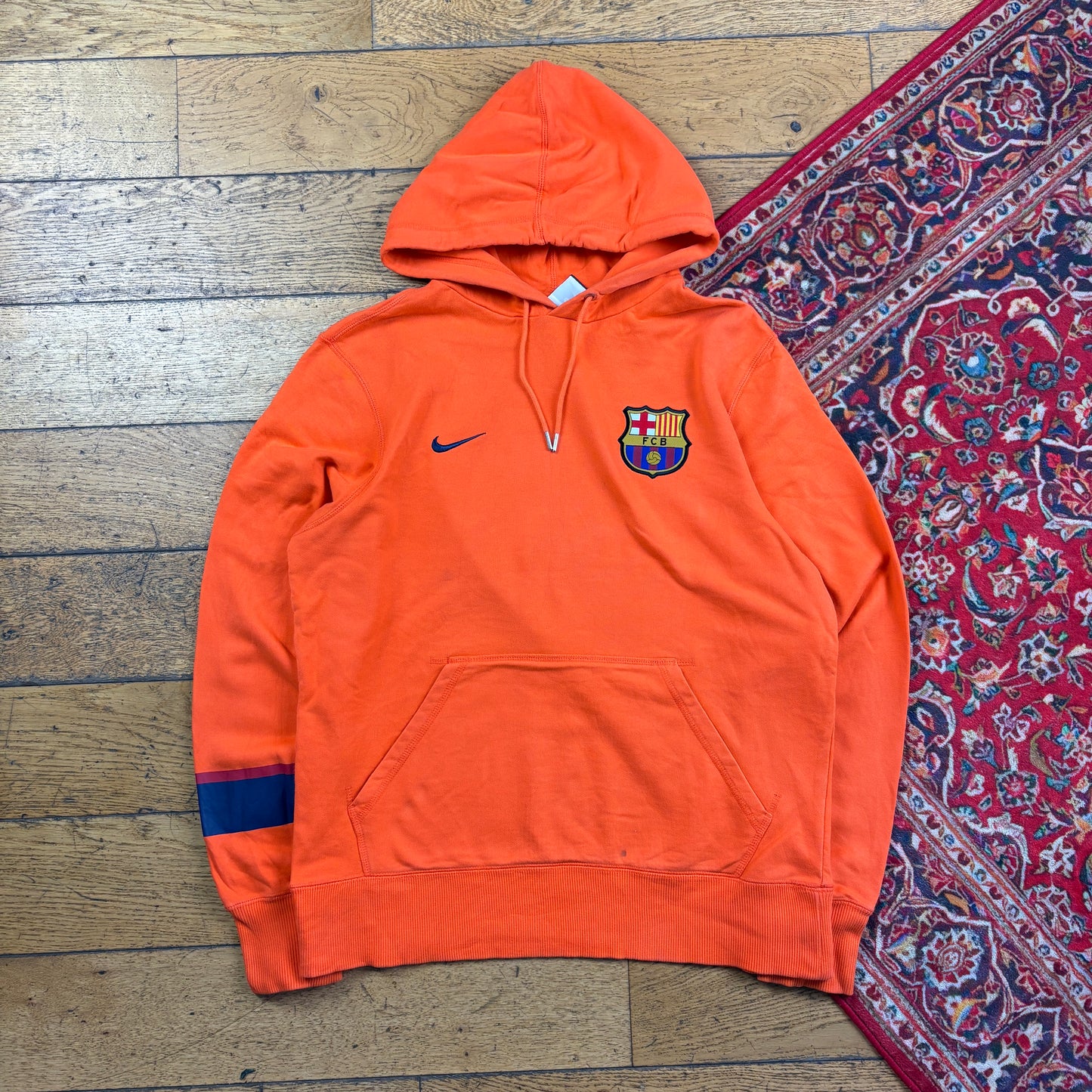 Vintage Nike Barcelona Football Orange Hoodie Embroidered Sweatshirt - M