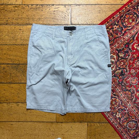 Vintage Oakley Grey Embroidered Hiking Gorpcore Shorts - 38