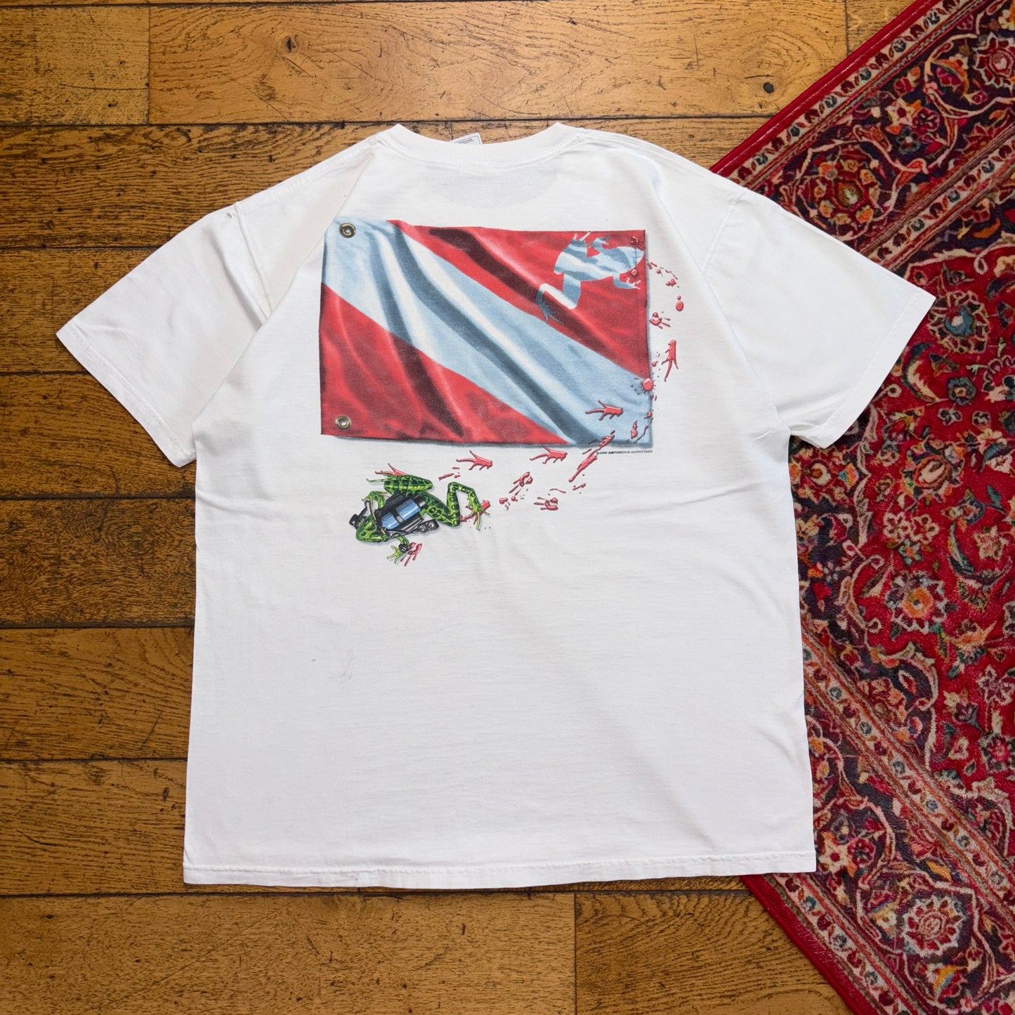 Vintage 2000 Amphibious Outfitters White Frog Graphic T-Shirt - L