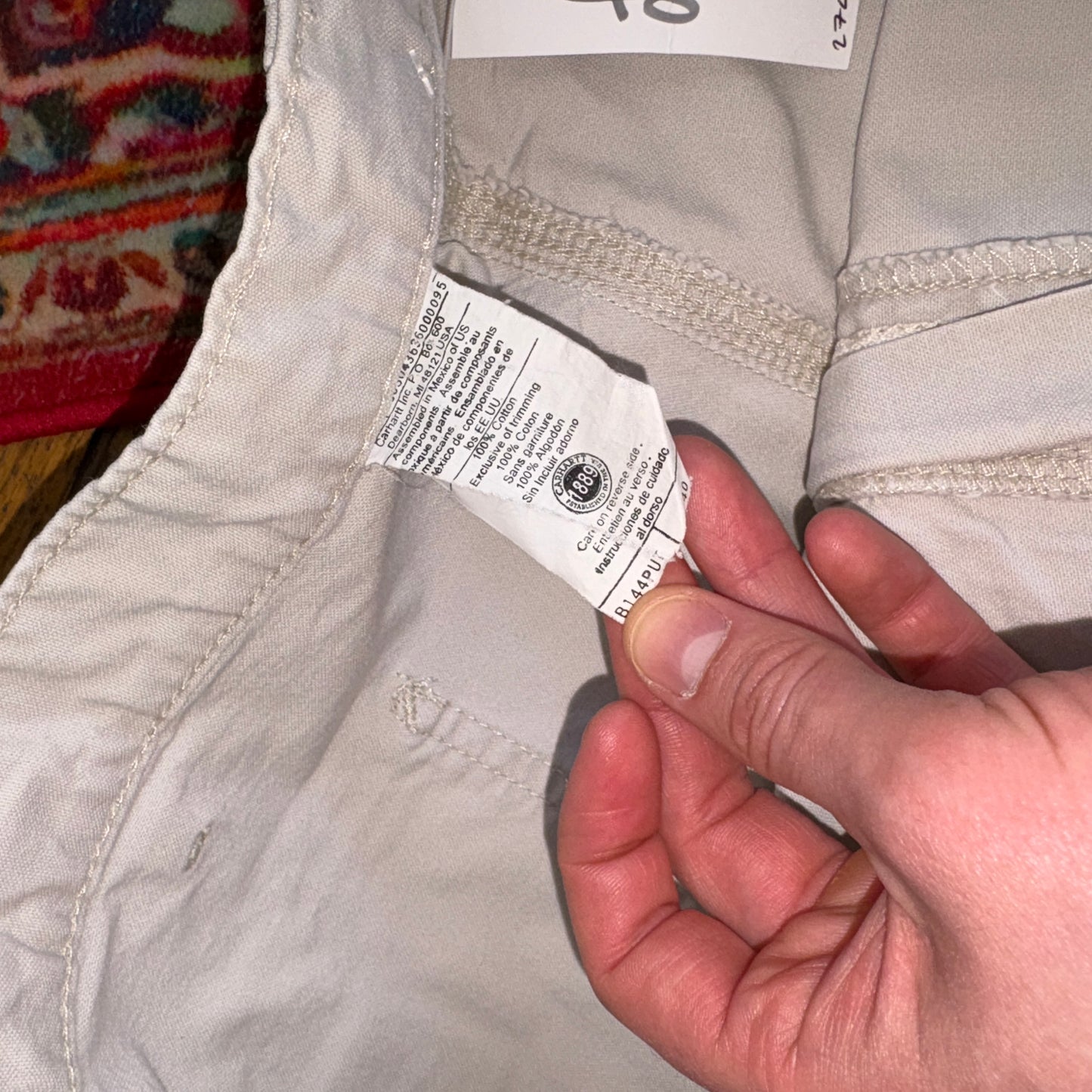 Vintage Carhartt Workwear Baggy Cream Carpenter Shorts - 40