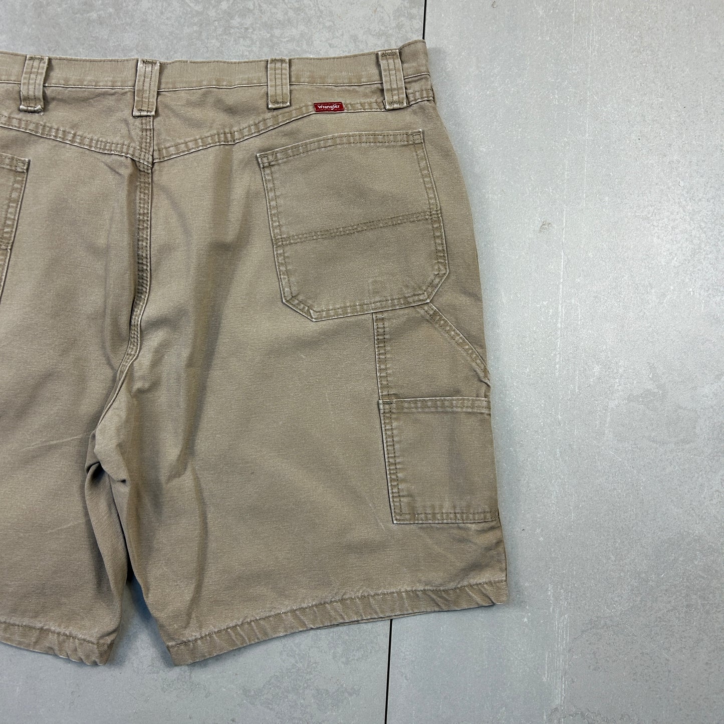 Vintage Wrangler Cream Workwear Carpenter Baggy Shorts - 42