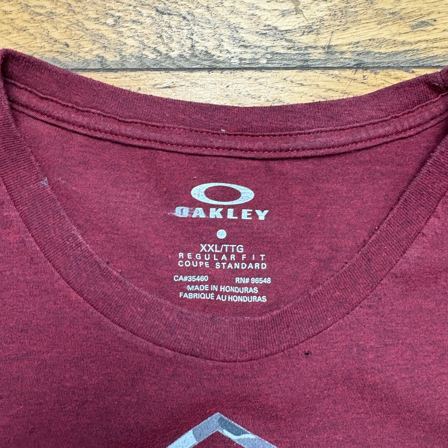 Vintage Oakley Burgundy Graphic T-Shirt - XL