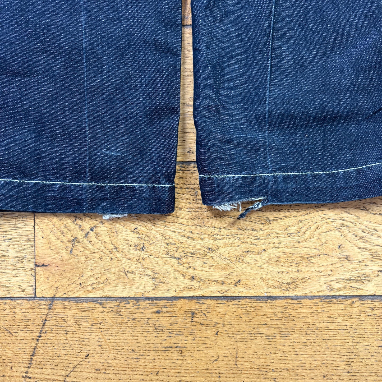 Vintage Black Contrast Stitch Embroidered Y2K Hip Hop Jeans - 28