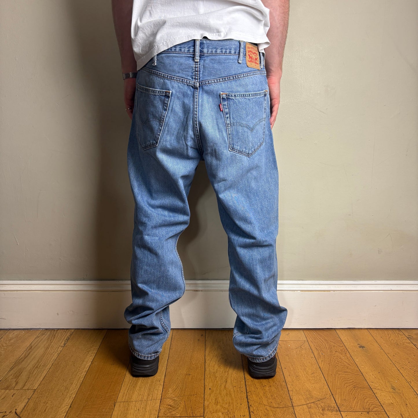 Vintage Levis 550 Baggy Blue Denim Jeans - 38R