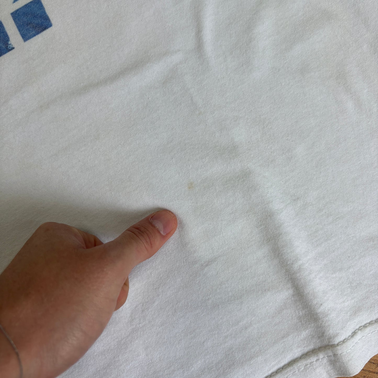 Vintage Basketball White Graphic T-Shirt - M