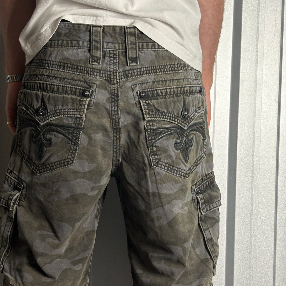 Vintage Rock Revival Grey Camo Embroidered Y2K Hip Hop Baggy Shorts - 36