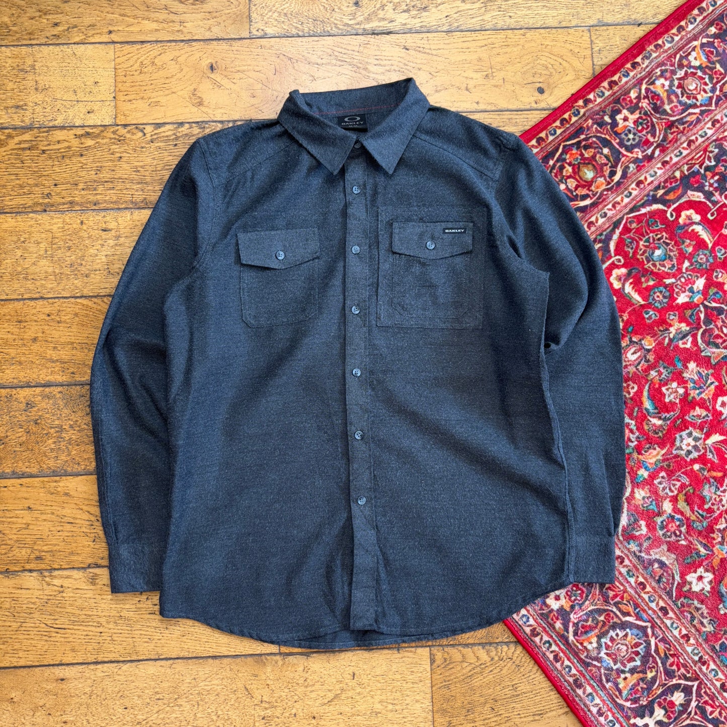 Vintage Oakley Grey Y2K Embroidered Shirt - M